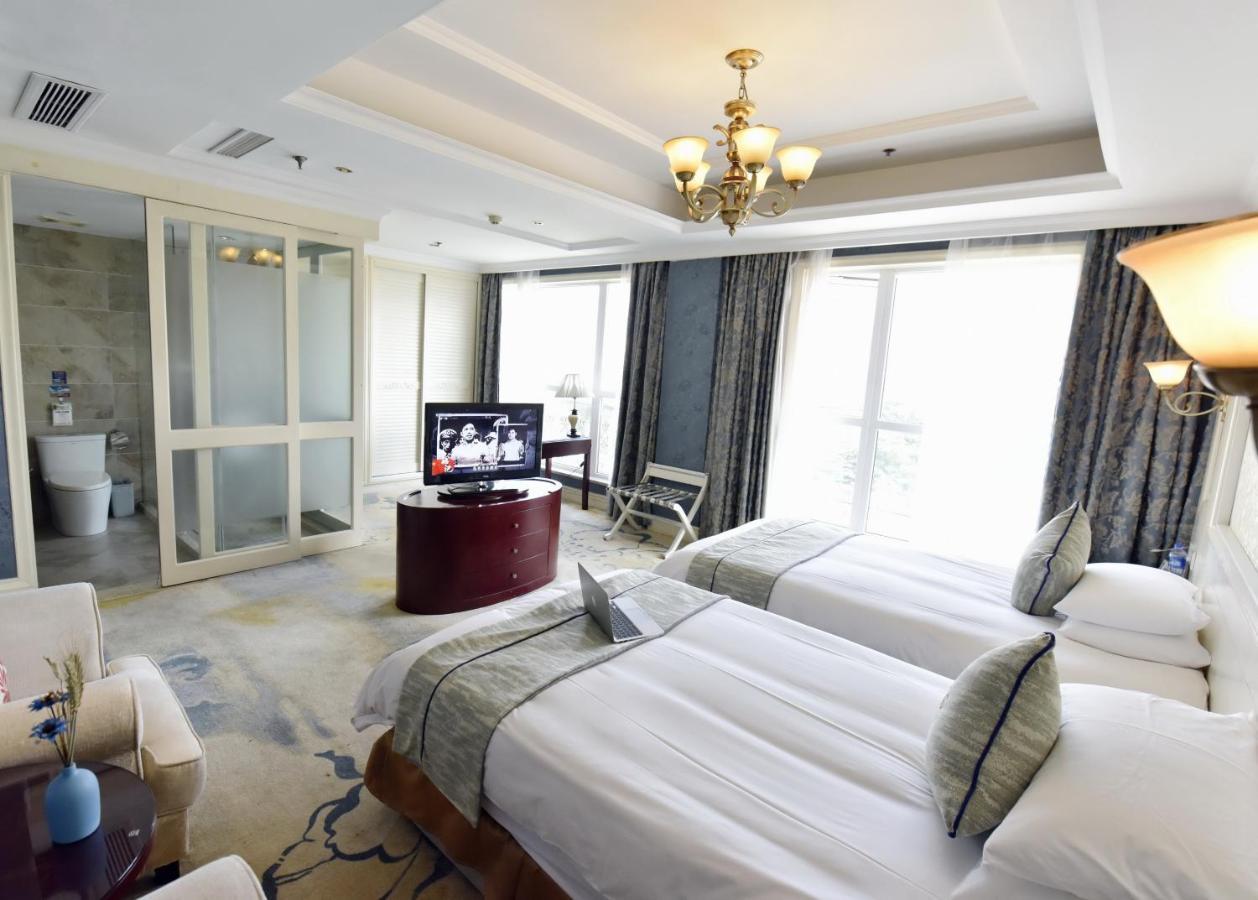Omeiga Legend Hotel Yiwu  Buitenkant foto