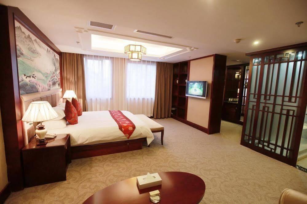 Omeiga Legend Hotel Yiwu  Buitenkant foto
